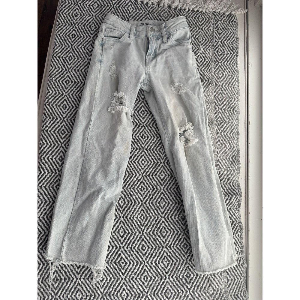 Art Class light blue distressed jeans size 6